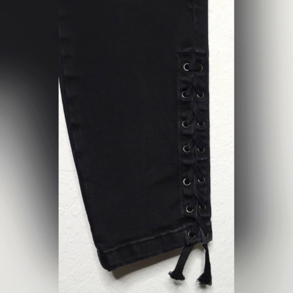 Mavi Black denim "Alexa" mid-rise skinny jeans.  Size 30 - Picture 5 of 12